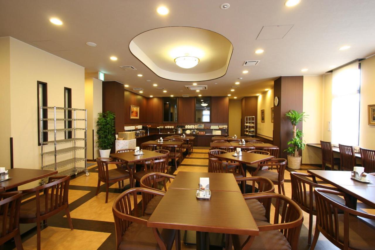 烧津因特驿前酒店